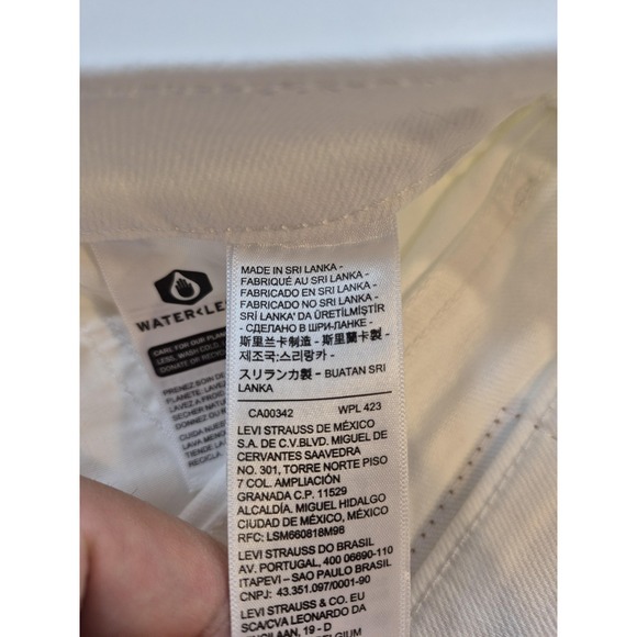 Levis Classic Straight Jeans Womens 16W White Mid Rise Stellar Stretch Denim - Picture 8 of 16